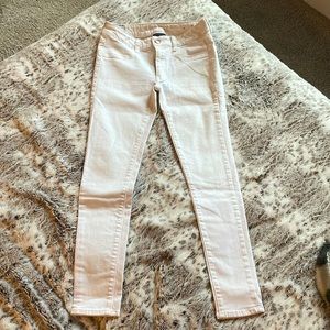 American Eagle 🦅 Low Rise Skinny Jean